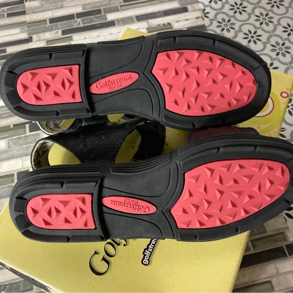 NIB…Golfstream Womens Leather Croc Golf
Sandals Size 5 - Picture 6 of 6